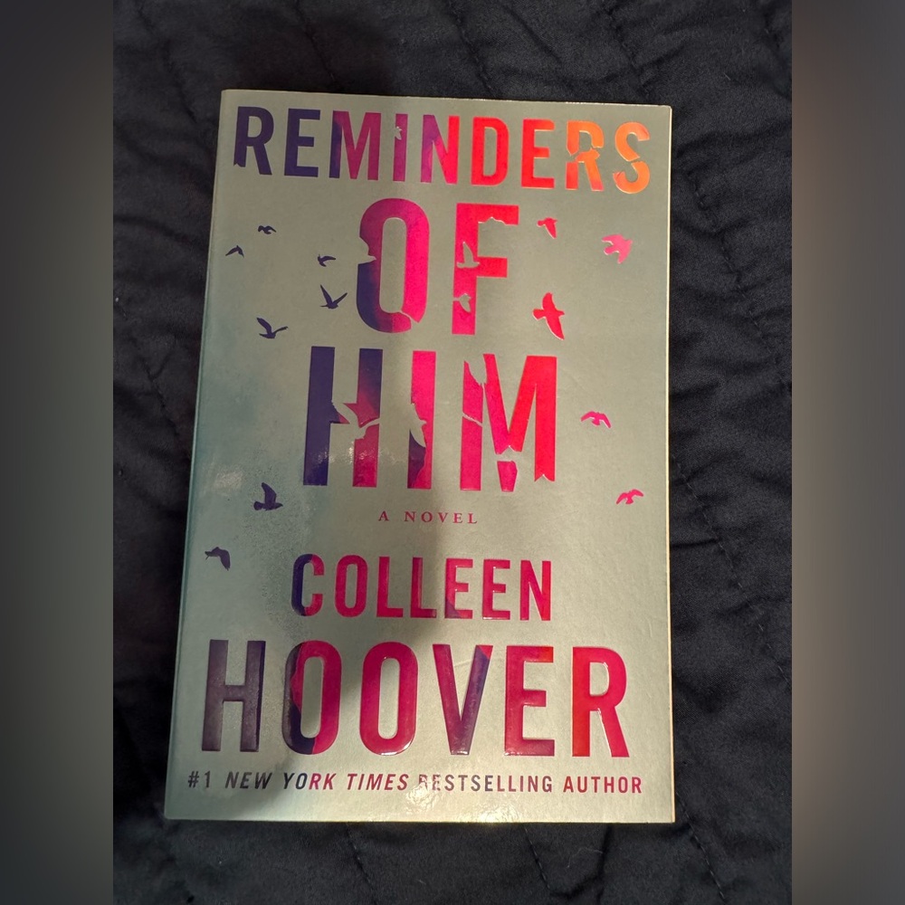 Colleen Hoover bundle - Picture 3 of 7